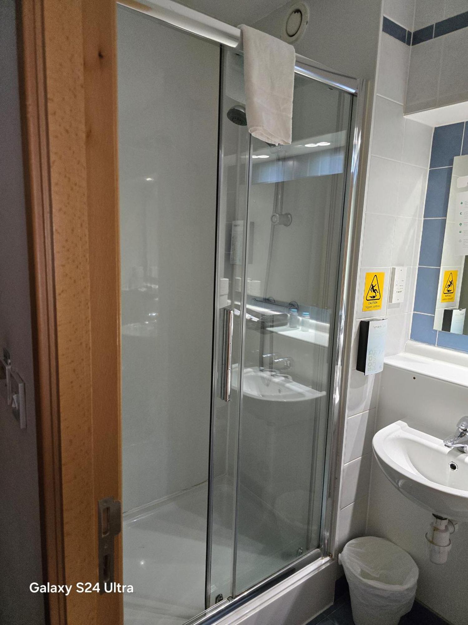 Campanile Hotel Glasgow Secc Hydro Ngoại thất bức ảnh